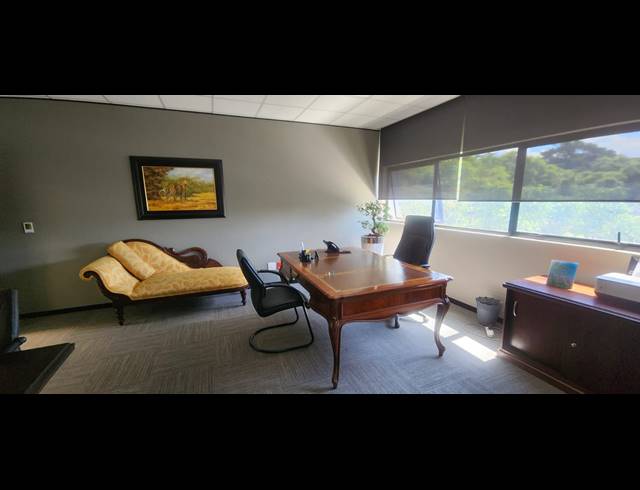 195M² OFFICE TO LET IN ROSEBANK